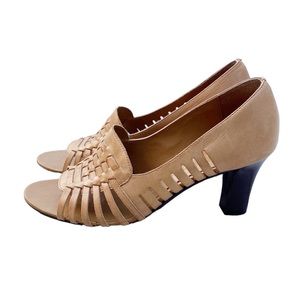 NATURALIZER Vintage Tan Woven Leather Heels